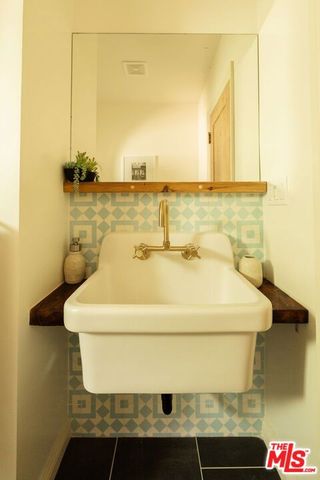 4197 York Boulevard, Los Angeles, CA 90065