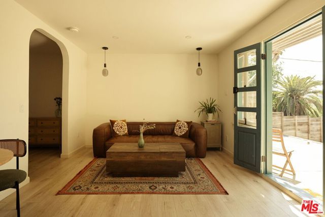 4197 York Boulevard, Los Angeles, CA 90065