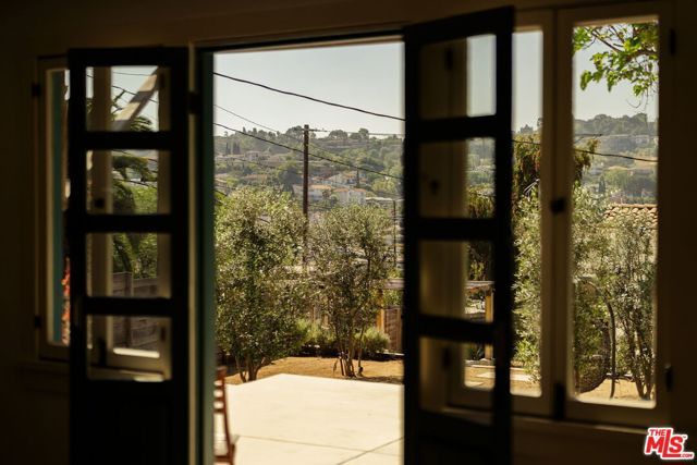 4197 York Boulevard, Los Angeles, CA 90065