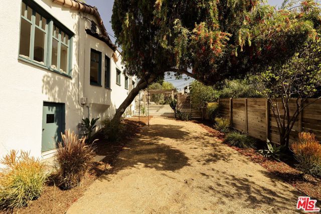 4197 York Boulevard, Los Angeles, CA 90065