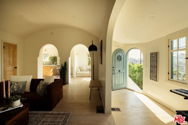 4197 York Boulevard, Los Angeles, CA 90065