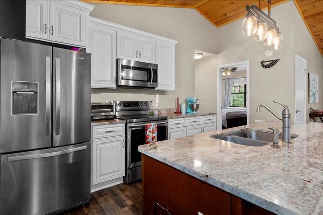 28 Zenith Trail, Ellijay, GA 30540