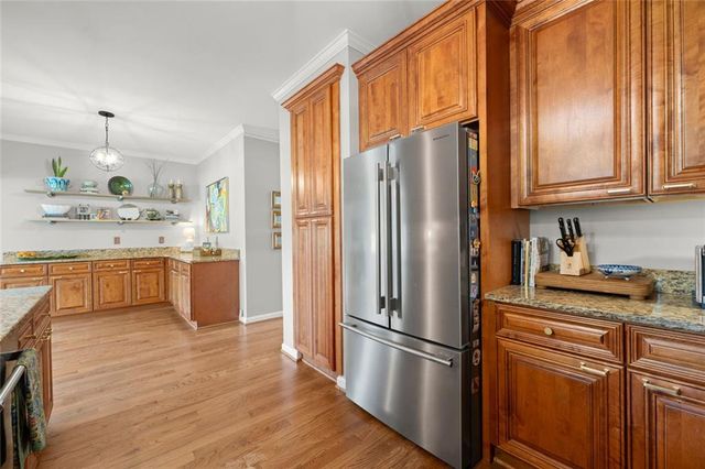255 Tenth Fairway, Roswell, GA 30076
