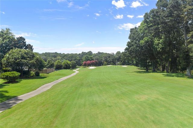 255 Tenth Fairway, Roswell, GA 30076