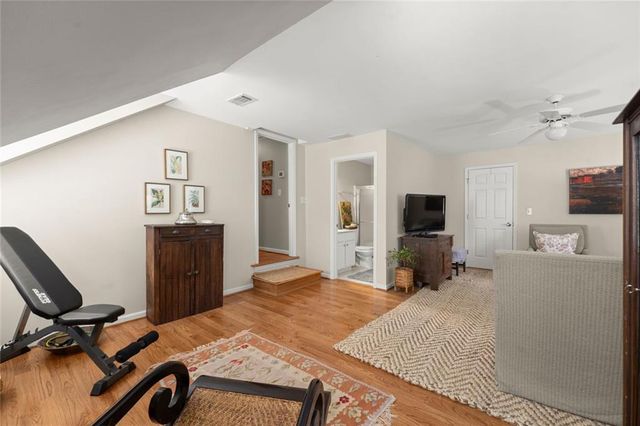 255 Tenth Fairway, Roswell, GA 30076
