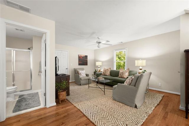 255 Tenth Fairway, Roswell, GA 30076