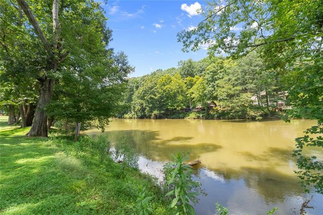 255 Tenth Fairway, Roswell, GA 30076