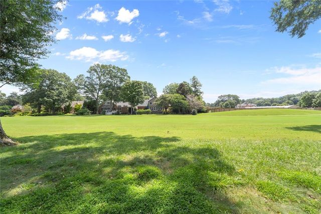 255 Tenth Fairway, Roswell, GA 30076