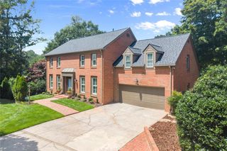 255 Tenth Fairway, Roswell, GA 30076