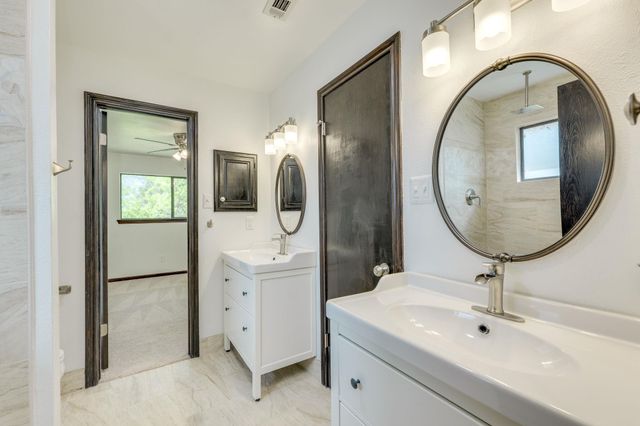 30809 Berry Creek DR, Georgetown, TX 78628