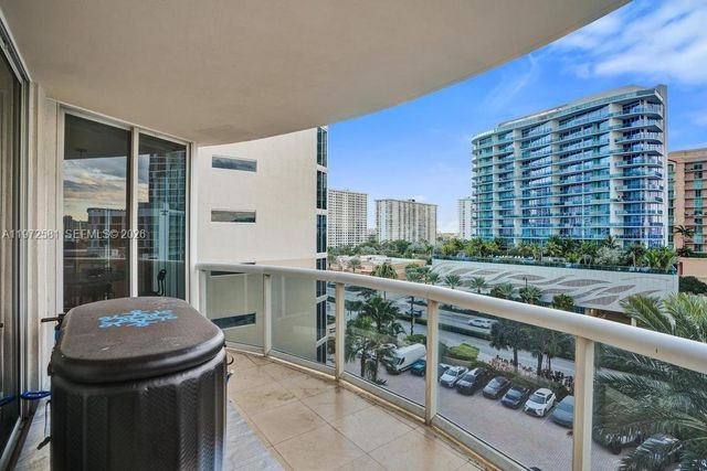 17555 Collins Ave 704, Sunny Isles Beach, FL 33160