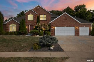 1224 AUTUMN RIDGE Court, Morton, IL 61550