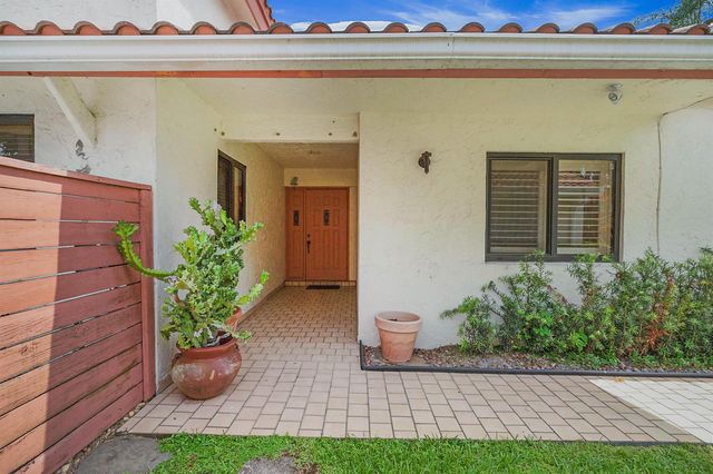 21612 CASA MONTE Court, Boca Raton, FL 33433