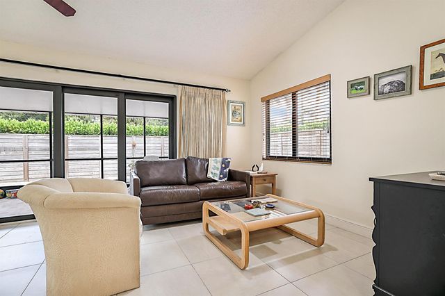 21612 CASA MONTE Court, Boca Raton, FL 33433