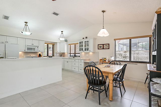 21612 CASA MONTE Court, Boca Raton, FL 33433