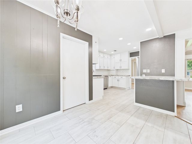 902 Briar Bend Court, Bryan, TX 77802