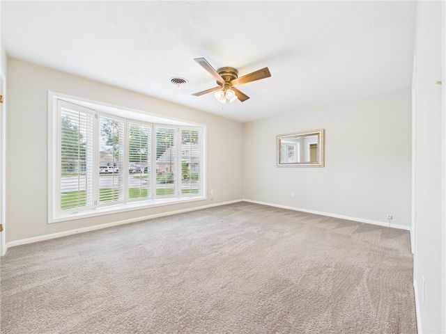 902 Briar Bend Court, Bryan, TX 77802