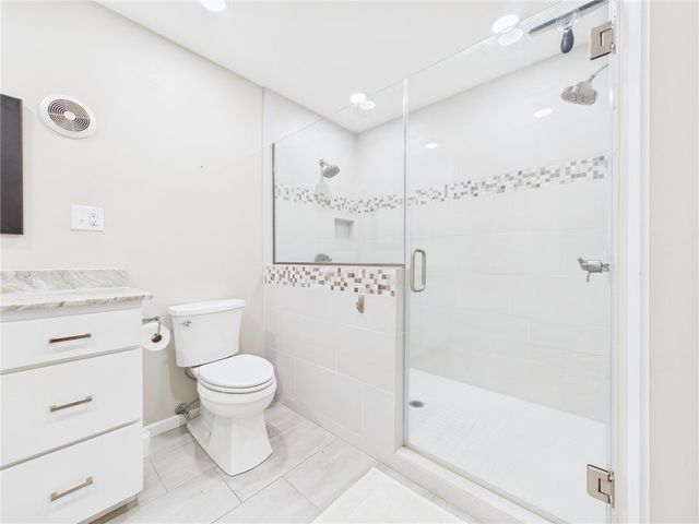 902 Briar Bend Court, Bryan, TX 77802