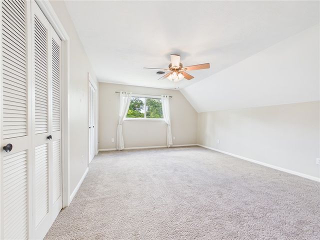 902 Briar Bend Court, Bryan, TX 77802