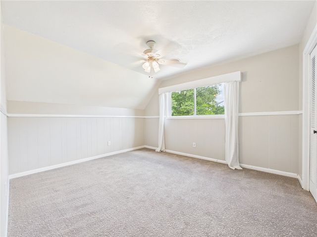 902 Briar Bend Court, Bryan, TX 77802