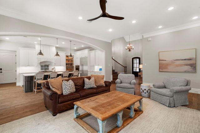 706 Oyster Creek Drive, Sugar Land, TX 77478