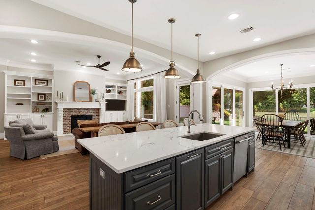 706 Oyster Creek Drive, Sugar Land, TX 77478