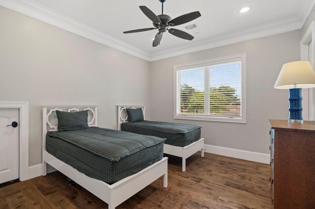 706 Oyster Creek Drive, Sugar Land, TX 77478