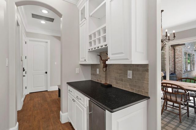706 Oyster Creek Drive, Sugar Land, TX 77478