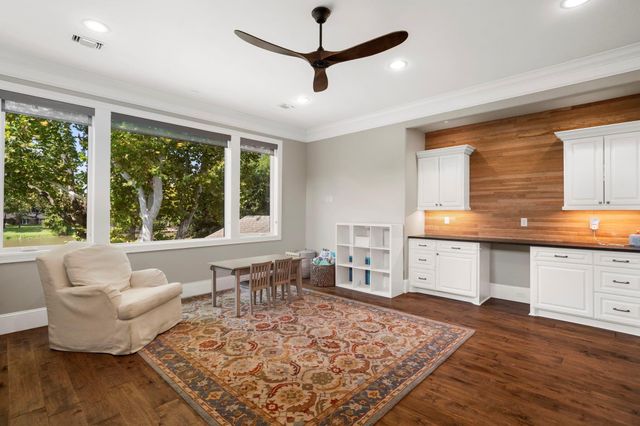 706 Oyster Creek Drive, Sugar Land, TX 77478