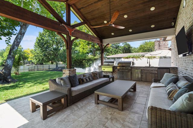 706 Oyster Creek Drive, Sugar Land, TX 77478