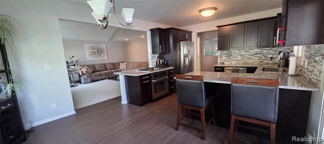 1004 Elmwood Drive, Brighton, MI 48116