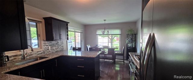1004 Elmwood Drive, Brighton, MI 48116