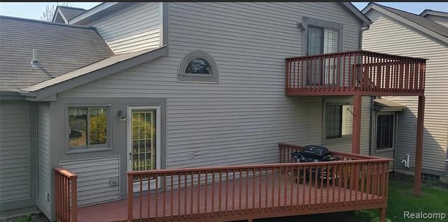 1004 Elmwood Drive, Brighton, MI 48116