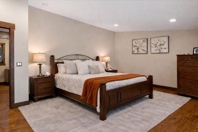 1622 W Fairway Dr, Spokane, WA 99218