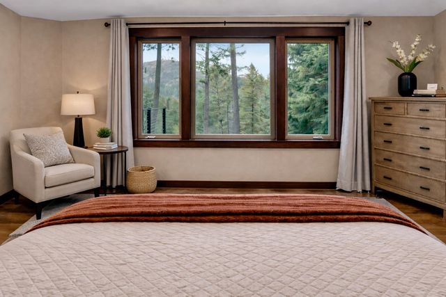 1622 W Fairway Dr, Spokane, WA 99218