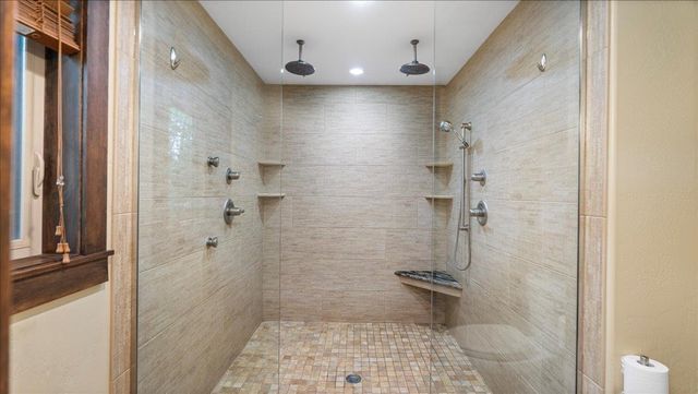 1622 W Fairway Dr, Spokane, WA 99218