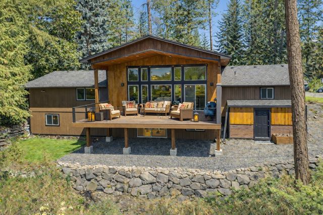 1622 W Fairway Dr, Spokane, WA 99218