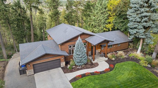 1622 W Fairway Dr, Spokane, WA 99218