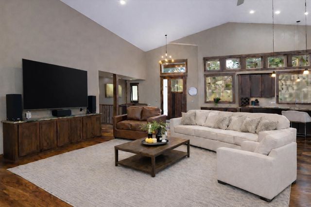 1622 W Fairway Dr, Spokane, WA 99218