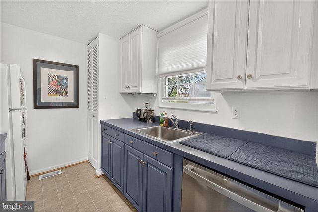 431 HEATHER RIDGE DR, Frederick, MD 21702