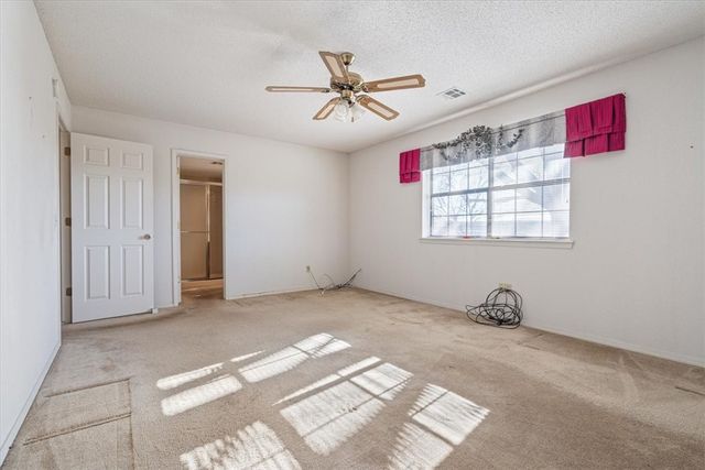 2824 Parkwood Circle, Rogers, AR 72756