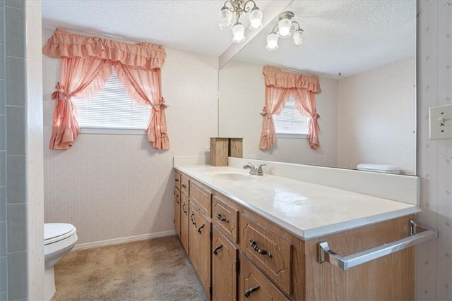 2824 Parkwood Circle, Rogers, AR 72756