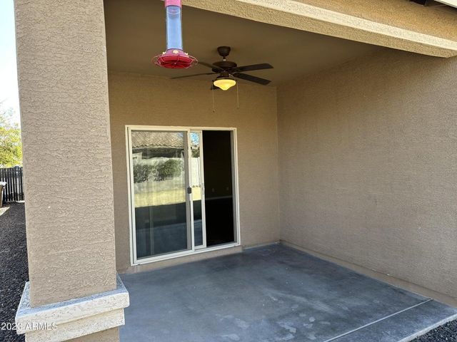 946 W Basswood Avenue, San Tan Valley, AZ 85140