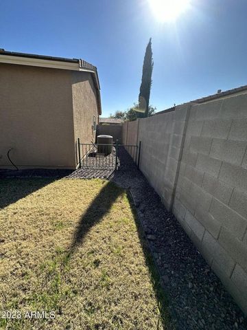 946 W Basswood Avenue, San Tan Valley, AZ 85140