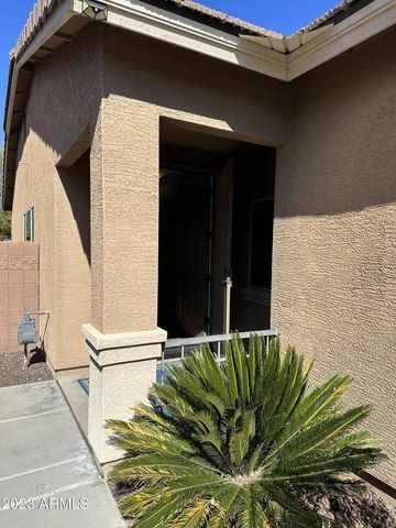 946 W Basswood Avenue, San Tan Valley, AZ 85140