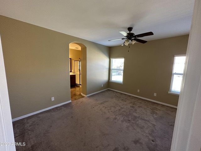946 W Basswood Avenue, San Tan Valley, AZ 85140