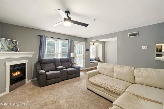 225 Crescent Hill Pl APT 105, Louisville, KY 40206