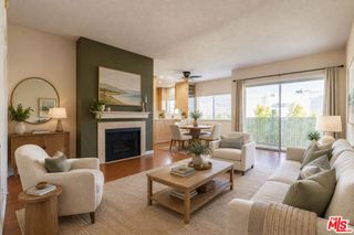 5135 Zelzah Avenue 305, Encino, CA 91316