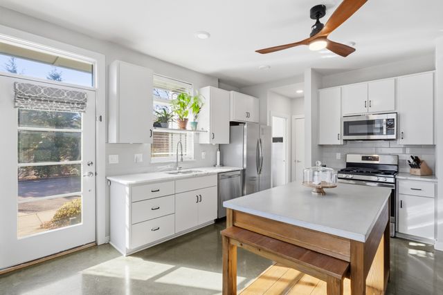 2508 Colbert Dr, Nashville, TN 37206