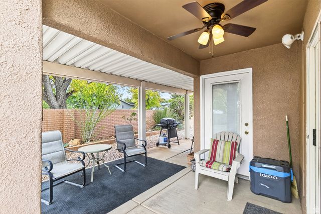 544 S FIESTA DR, Ivins, UT 84738